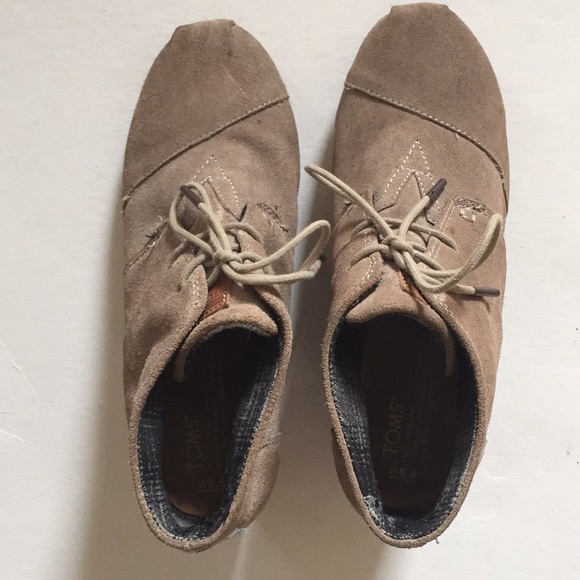 Toms Dessert Suede Wedge Booties - Picture 2 of 10